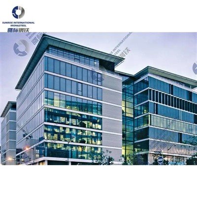 Edifício de shopping center com estrutura de aço